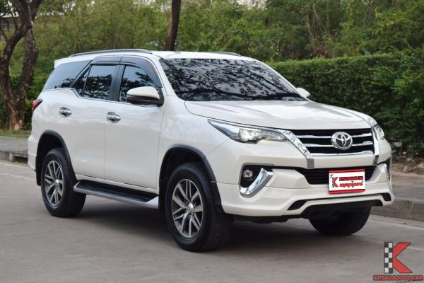 Toyota Fortuner 2.4 (ปี 2017) V SUV AT
