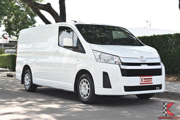 Toyota Hiace 2.8 ( ปี 2020 ) ECO Van