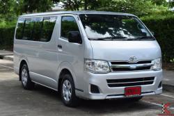 Toyota Hiace 2.5 ตัวเตี้ย (ปี 2012 ) D4D Van MT