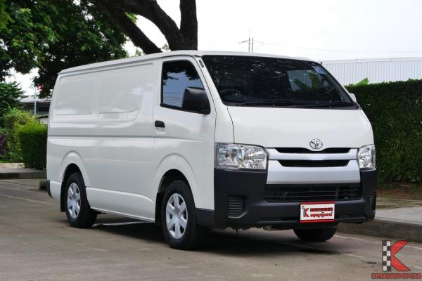 Toyota Hiace 3.0 ตัวเตี้ย ( 2019 ) D4D Van