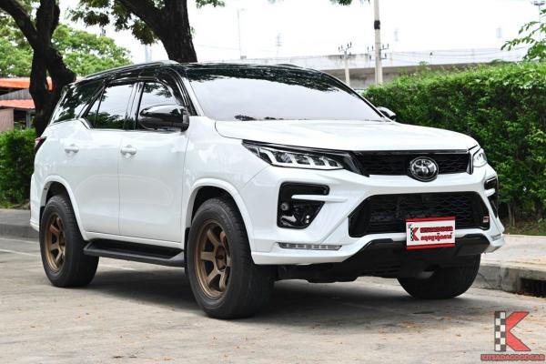 รถมือสอง Toyota Fortuner 2.4 ( 2023 ) Legender SUV