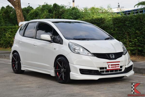 รถมือสอง Honda Jazz 1.5 (ปี 2013) V i-VTEC Hatchback