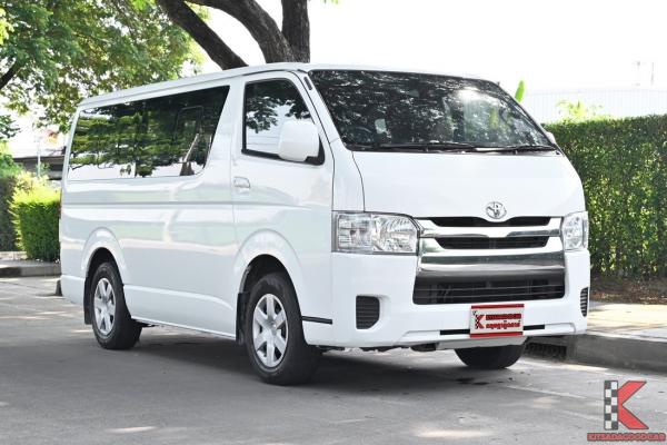 Toyota Hiace 3.0 ตัวเตี้ย ( 2017 ) D4D Van